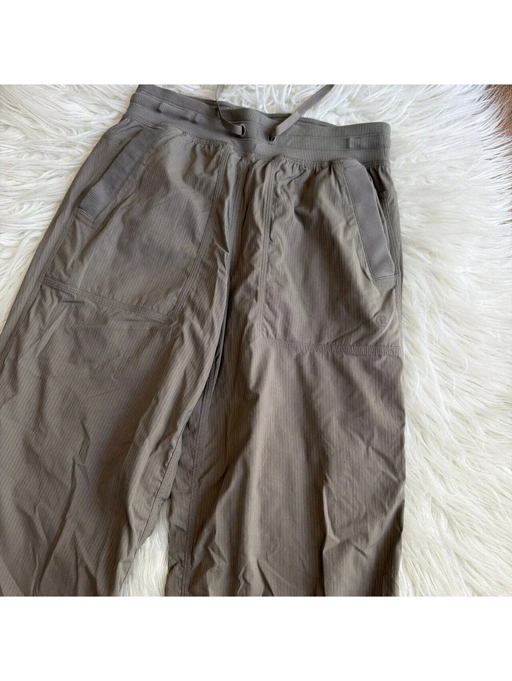 Lululemon Dance Studio Relaxed-Fit Mid-Rise Cropped Pant 25” size. XXS